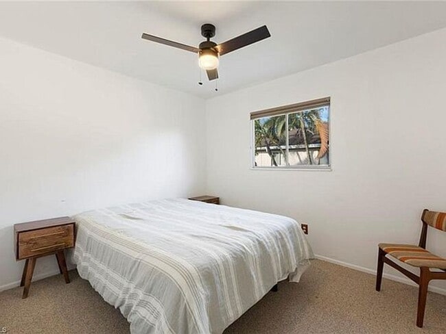 Foto del edificio - 2 Bedroom Condo with One Car Garage