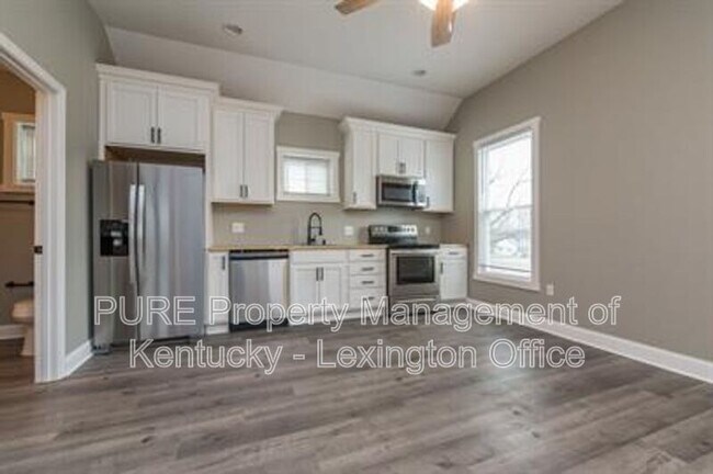 Foto del edificio - 103 Moberly Ave