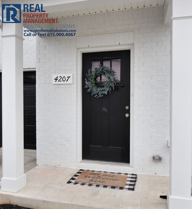 Foto del edificio - Beautiful 3 bedroom Mboro Townhome! Neighb...