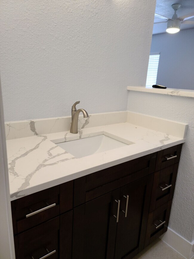 Building Photo - 7513 Mayfair Ct