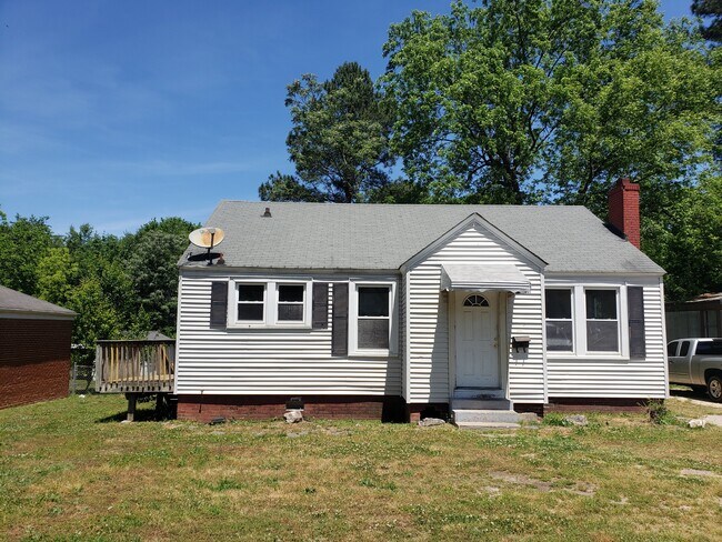 Building Photo - 121 Somerset St