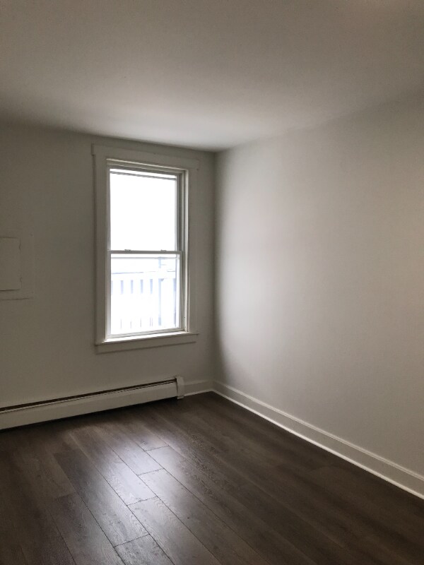 Building Photo - 360 Cumberland Ave