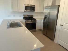 Building Photo - 18506 Autumn Hts Ln