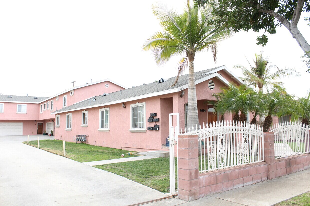 Foto principal - 6534 Adamson Ave
