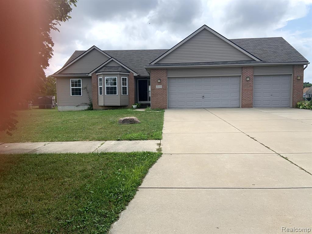 2155 Horseshoe Dr, Davison, MI 48423 House Rental in Davison, MI