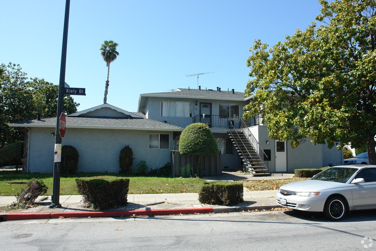 Primary Photo - 421 Boynton Ave