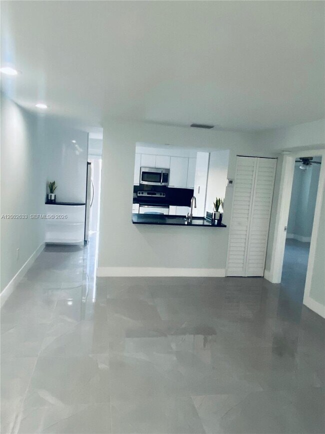 Foto del edificio - 199 SW 12th Ave