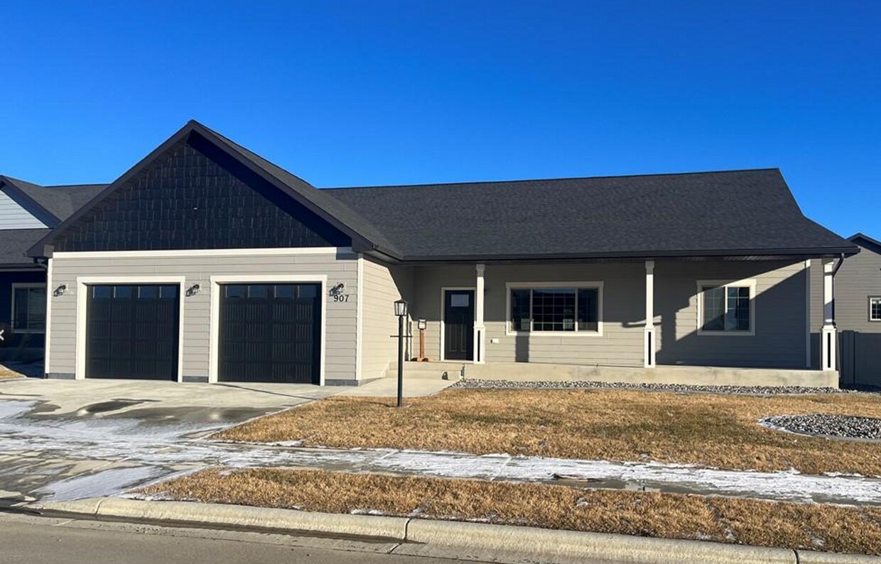 Primary Photo - Brand new build - 3 Bed Rental on west end