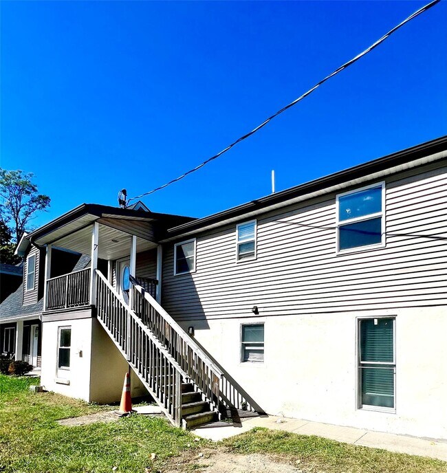 Building Photo - 1169 NY-17A