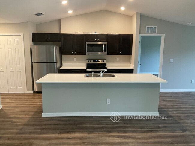 Foto del edificio - 1470 Navigator Rd