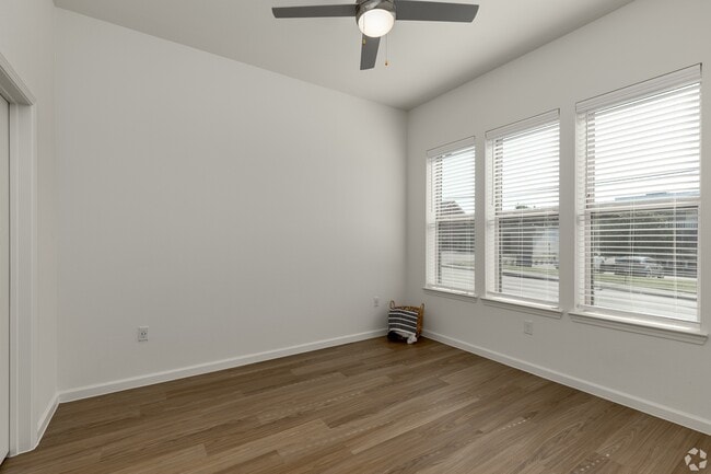 Building Photo - Park on 14th