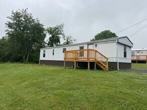 Building Photo - 32-55 Doty Ln