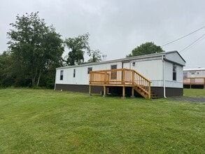 Building Photo - 32-55 Doty Ln