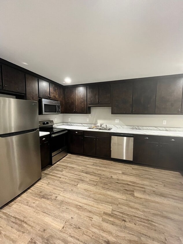 Foto principal - Luxury Living in Winchester, TN: Spacious ...