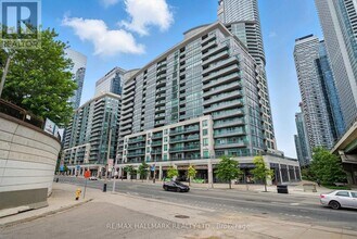 Building Photo - 25 Lower Simcoe St