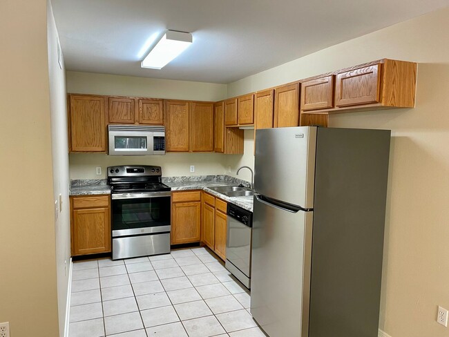 Foto del edificio - Covington Meadows Townhome PET FRIENDLY Re...