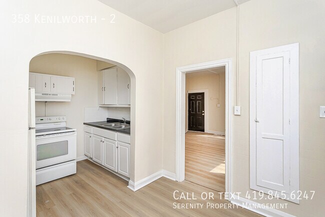 Foto del edificio - 358 Kenilworth Ave