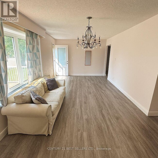 Building Photo - 442 Mountainview Dr
