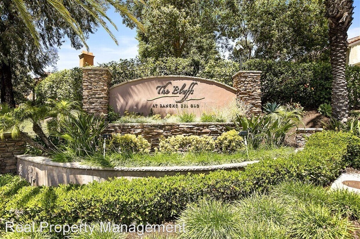 Foto principal - 2 br, 1 bath House - 600 Sea Cliff Way - 606