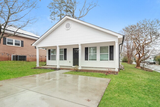 Building Photo - 36 Oak St, China Grove, NC