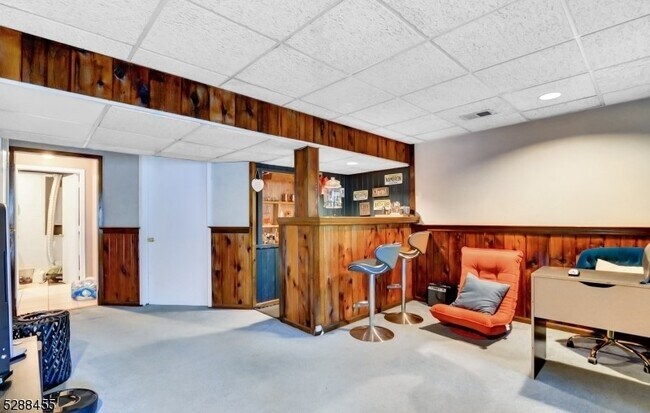 Building Photo - 11 Chetwood Ct