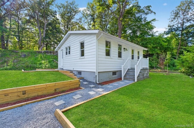 Foto del edificio - 2091 Maple Ave