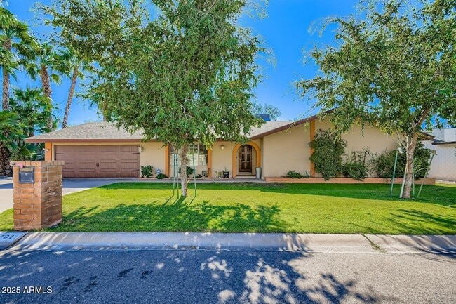 Photo - 201 W Diana Ave House