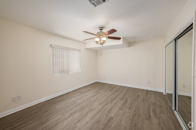 1BR, 1BA - 800SF - Primary Bedroom - 10934 Hesby Street