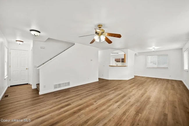 Building Photo - 8210 N Brookside Dr
