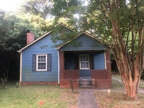 Building Photo - 2307 Edison St