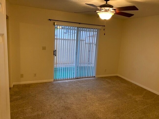 Foto del edificio - Downtown Townhome