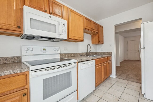 Foto del edificio - Cute townhome in Cavalier Manor!