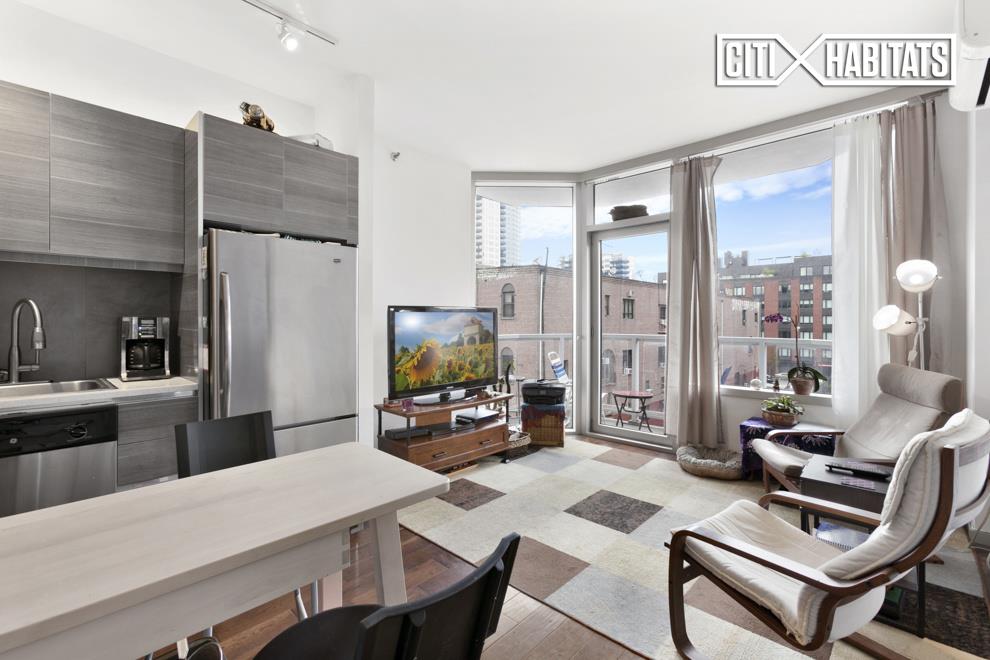 Foto principal - 40 E 4th St