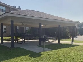 Building Photo - 705 NE 7th St