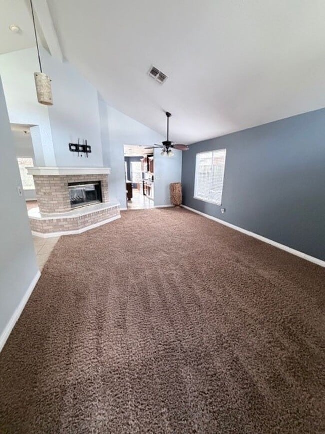 Foto del edificio - 9305 Brookstone Ct