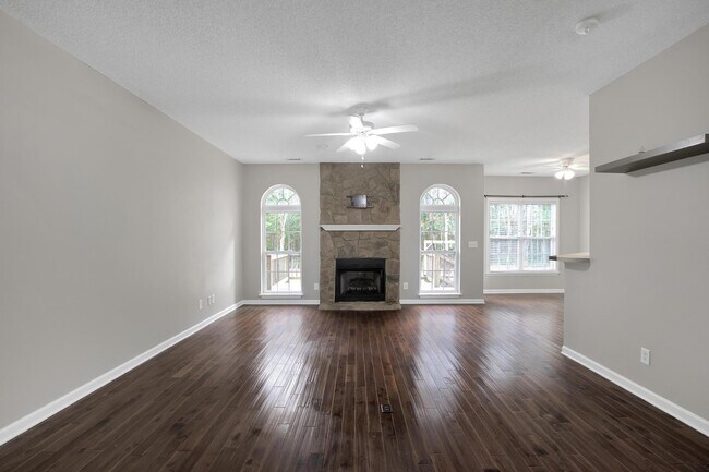 Foto del edificio - 1411 Chadwick Shores Dr