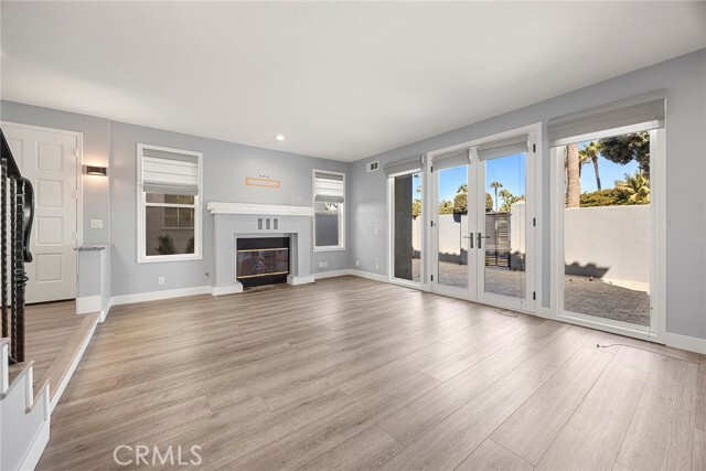 Foto del edificio - 406 Goldenwest St