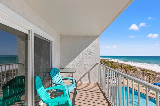 Building Photo - 8743 Thomas Dr