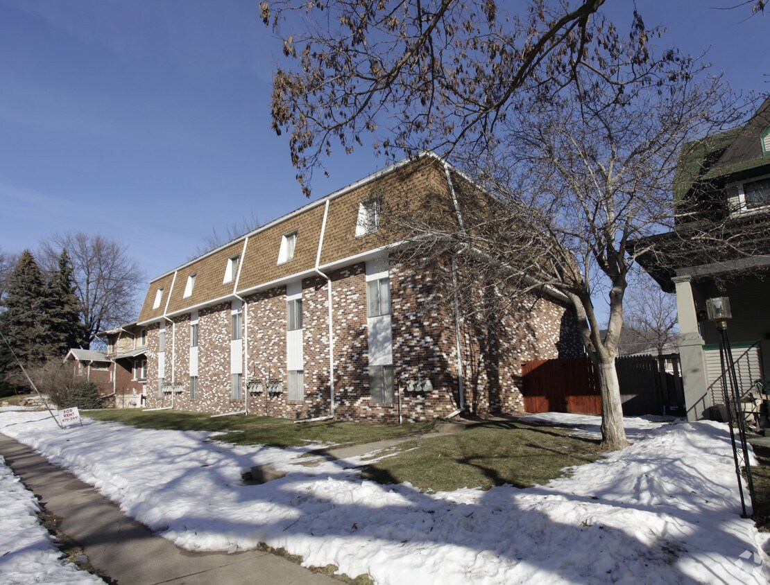 Building Photo - 1532 S 20th St