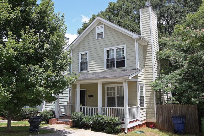 Building Photo - South West Atlanta 30310 - 3 bedroom, 2.5 ...
