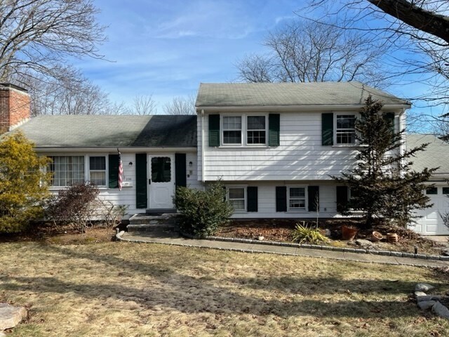 Primary Photo - 236 Hunting Rd