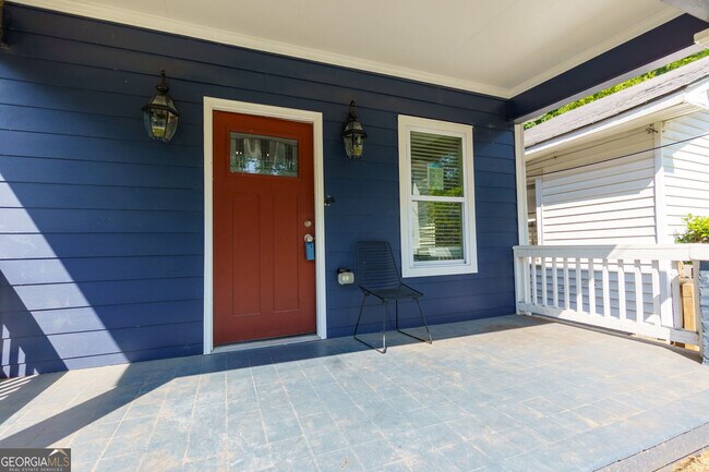 Foto del edificio - 998 Mayson Turner Rd NW