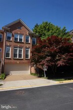 Building Photo - 8036 Kidwell Town Ct