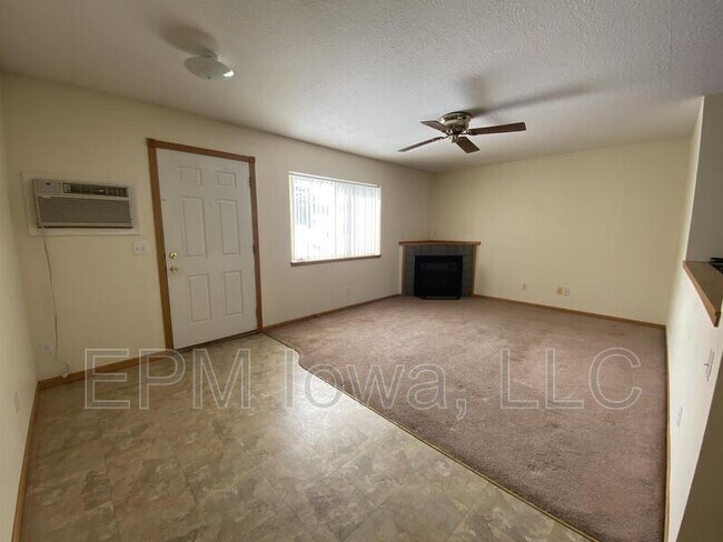 Building Photo - 509 Cedar St