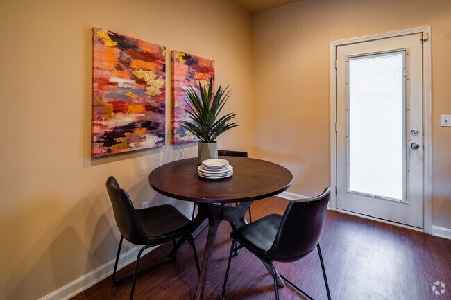 2BR, 2.5BA - 1,204SF - Dining Area - Rivendell Woods Townhomes