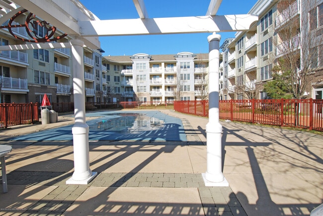 Building Photo - 55 Melrose Terrace