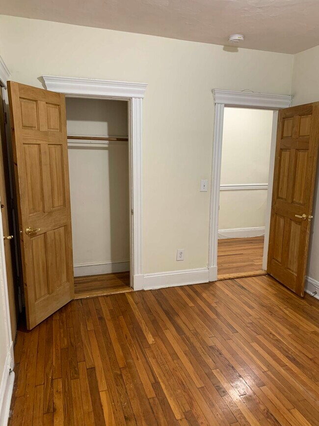 Photo - 360 Riverway Unit 6 Apartment