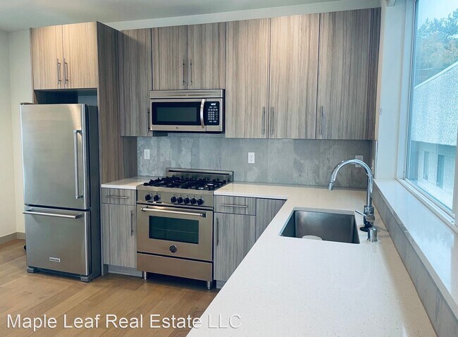 Building Photo - 3 br, 2 bath House - 5433 California Ave S...