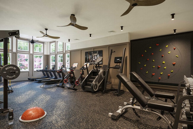 Building Photo - The Highland