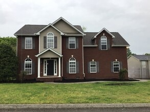 Building Photo - 5721 Rhyne Cove Ln
